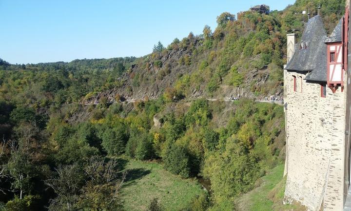 Zur Burg Eltz