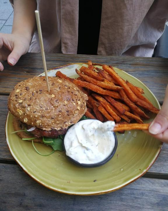 Cowboys Burger Saloon